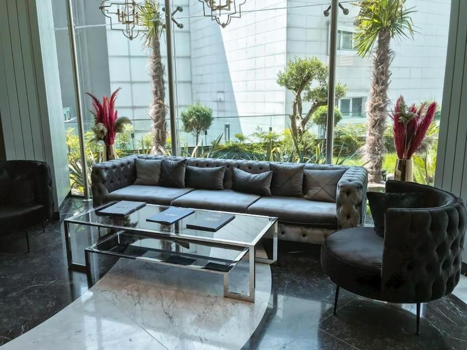 Secured Lux 1 + 1 - Gym, Sauna & Parking Apartment Istanbul